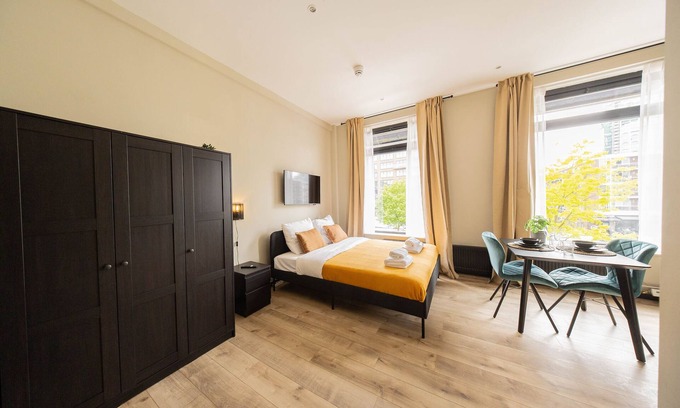 Stadsdriehoek Apartment | The Harbor Breeze Studio BR