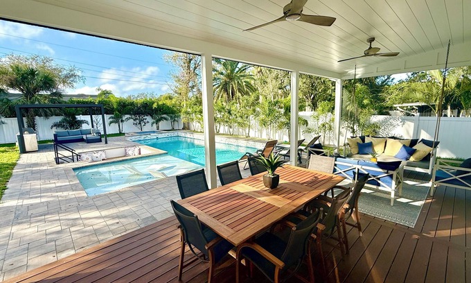 Arlington Park Villa | The Heart of Sarasota