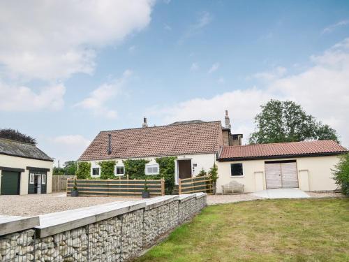 Kilham House | The Hen House - Uk38436