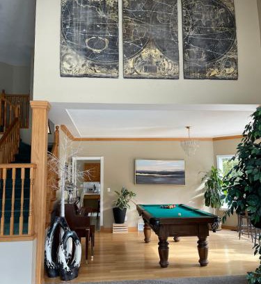 Sicamous House | The HI-Mark House - Hot tub,AC,Pool table, Pool May2026