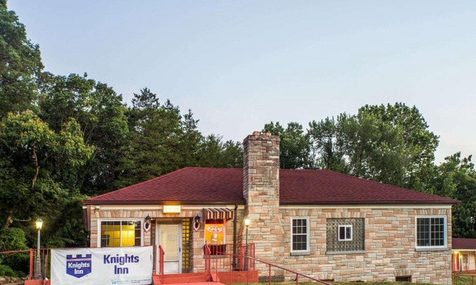 Knoxville Hotel | The Hillside Hotel