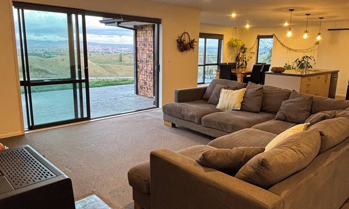Richmond Downs House | The Home on the Hill