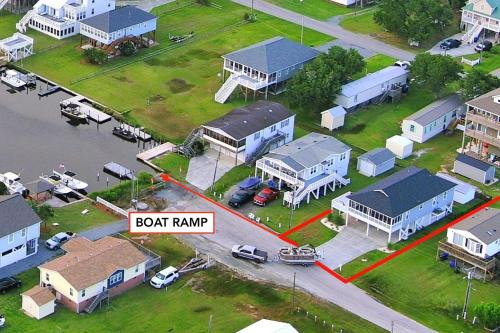 Surf City House | The Hornet's Nest
