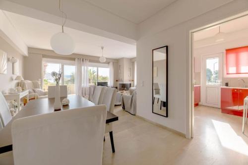 Varkiza Apartment | The HostMaster Beachside Retreat