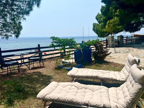 Metamorfosi Apartment | The House by the Sea