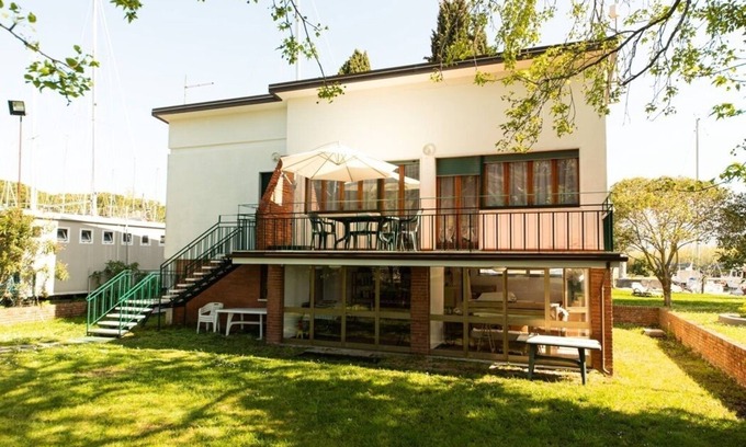 Fiumaretta House | The house on the mouth of the Magra