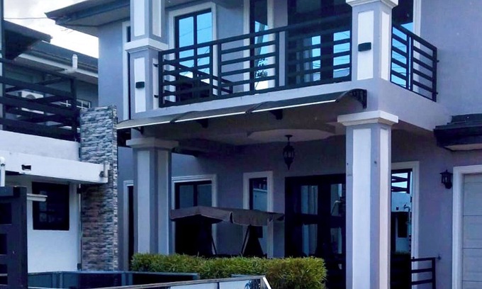 Claxton Bay House | The House of Praise 5Bd