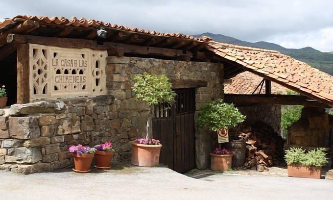 Tudes Cottage | The House of the Chimneys for 4 people
