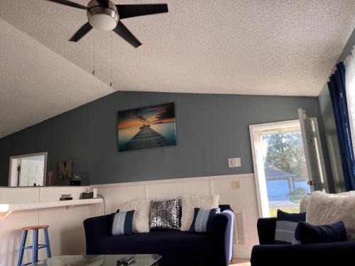 Northside House | The JAX Blue House