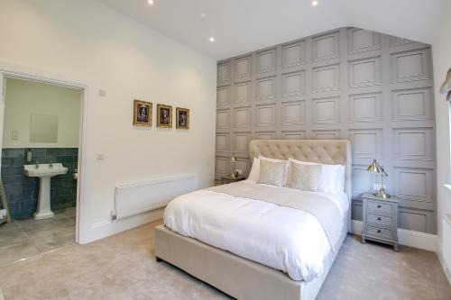 Saint Osyth Hotel | The Kings Arms Rooms