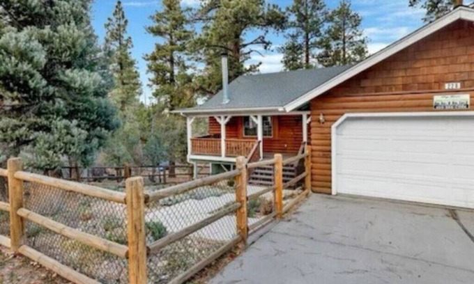 Big Bear Cabin | The Lazy Bear Inn- family friendly mountain getawaynn