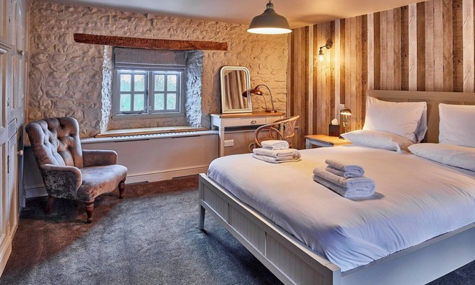 Thornham Hotel | The Lifeboat