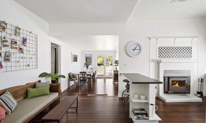 East Toowoomba House | The Lighthouse - 3 bedroom Comfort and style in a quiet location