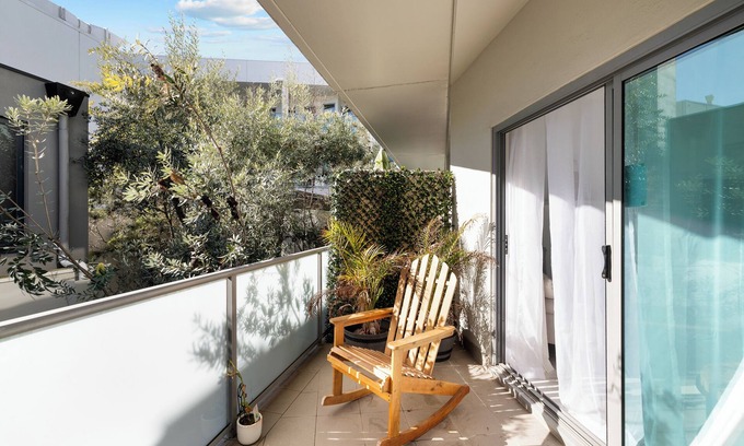 Cowes Apartment | The Lite House