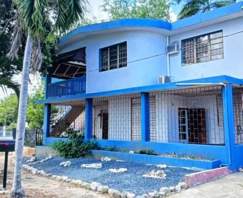 Jayuya House | The Little Blue House