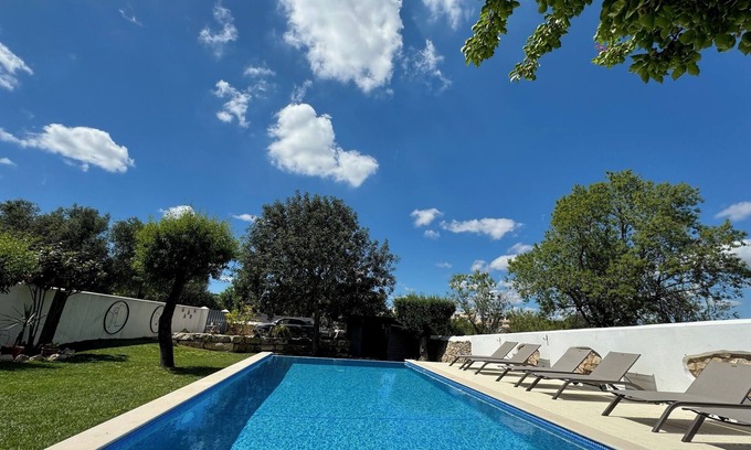 Loule House | The Little Wine House - Maison & Jardin Privés au Calme Proche Albufeira
