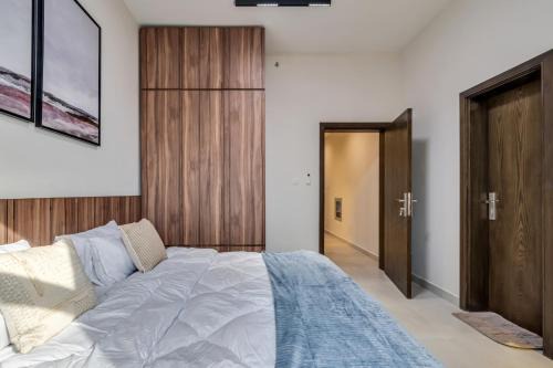 Khor Fakkan Apartment | The Living
