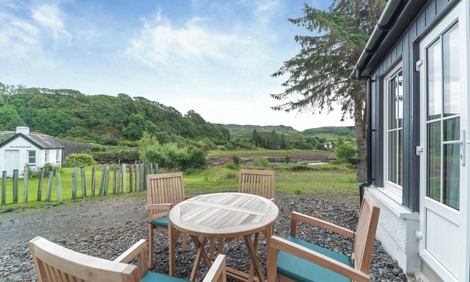 Isle of Seil Cottage | The location sits beside the Atlantic bridge, offering uninterrupted sea views.