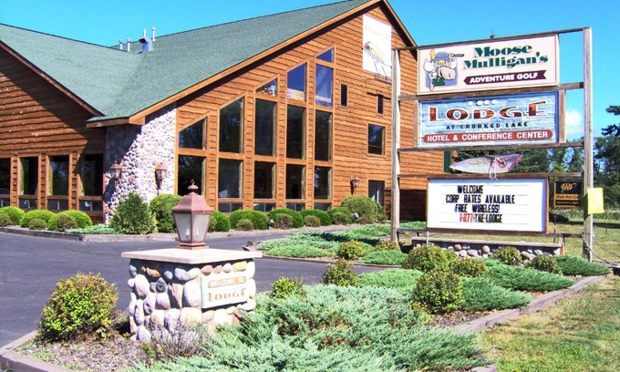 Siren Hotel | The Lodge at Crooked Lake