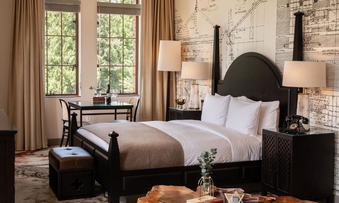 Kenmore Hotel | The Lodge at St Edward Park