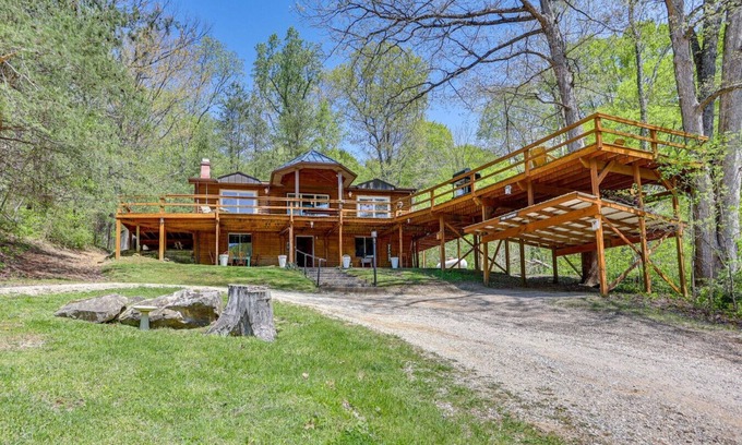 Taswell House | The Lodge At White Oaks Cabins