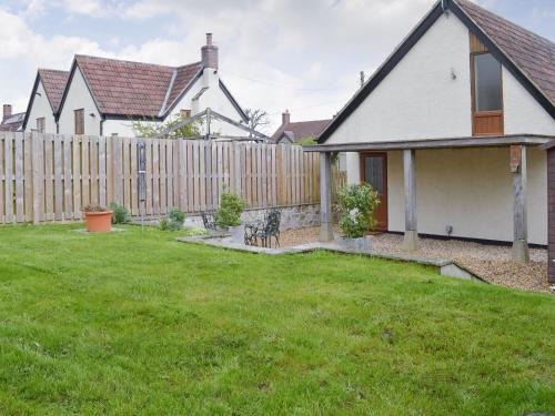 Wedmore House | The Lodge