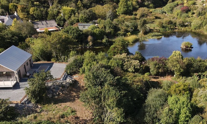 Dunragit Cottage | THE LODGE, pet friendly, character holiday cottage in Glenluce