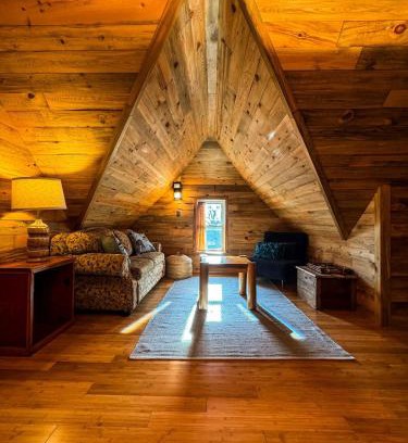 Willmar Apartment | THE LOFT 3 level urban cabin with a HUGE patio!
