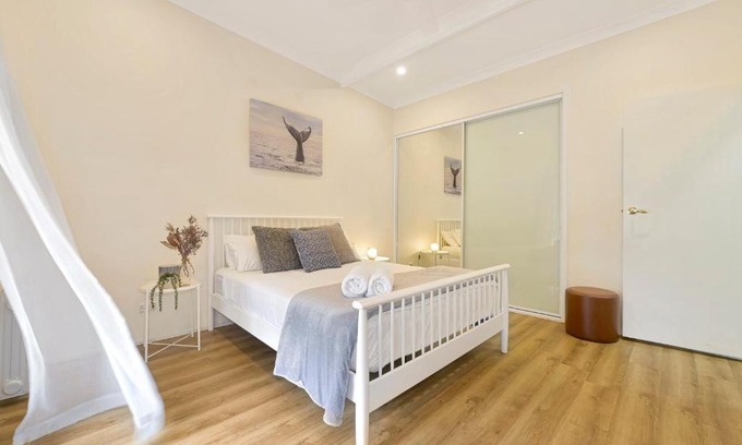 Scotts Head Apartment | The Loft at Scotts
