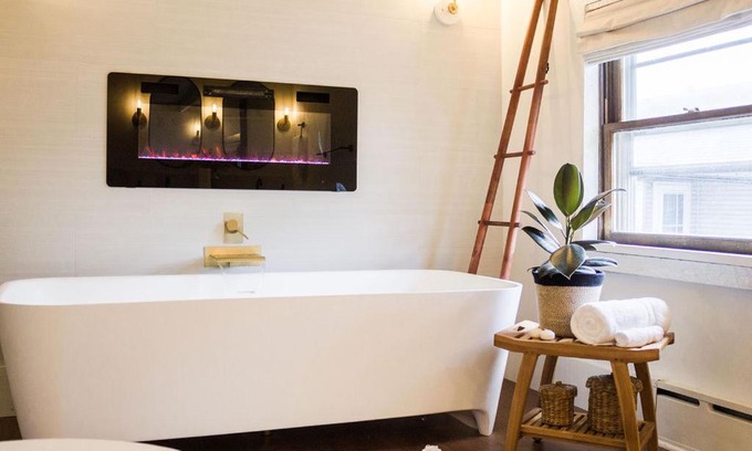 Myerstown Ski Chalet | The Loft at Woodhaven Hideaway