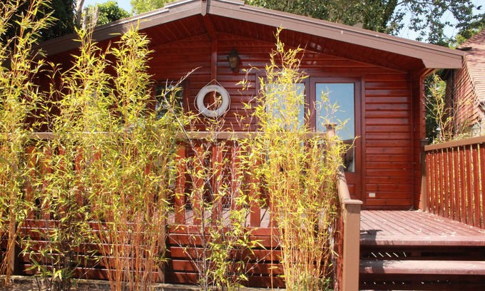 Rye Foreign Apartment | The Log Cabin - The Kings Head Rye