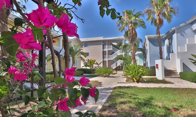 Alice Town Condo | The Lookout -First floor Oceanview Condo Located in Resorts World