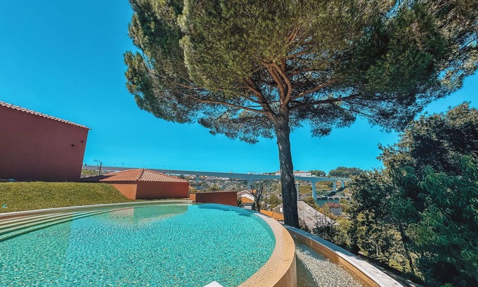 Vila Nova de Gaia Bed & Breakfast | The Lost Garden