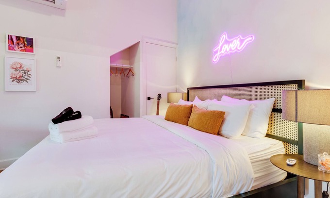 Buena Vista Apartment | The Love Story Studio | Swiftie-Inspired Stay Near Broadway & The Gulch
