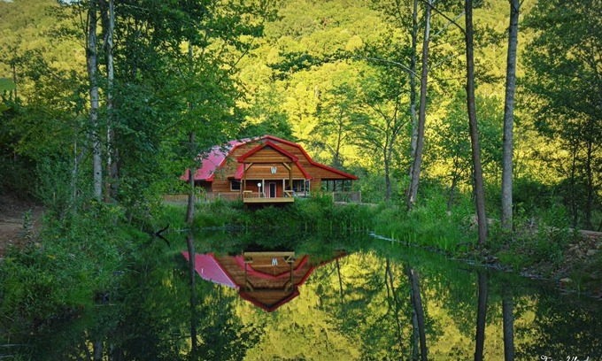 Catlettsburg Cabin | THE LUXURY CABIN IN THE WOODS