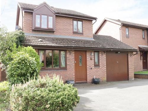 Shrewsbury House | The Lymes