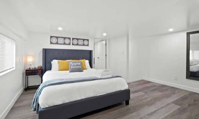 Huntington Park Apartment | The Metro Loft Retreat