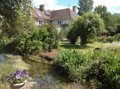 Berwick St James Bed & Breakfast | The Mill House