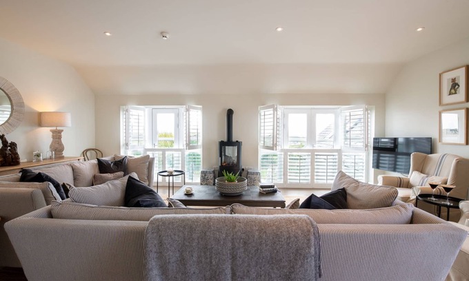 Rhoscolyn Apartment | The Nest at The White Eagle: An apartment in Rhoscolyn