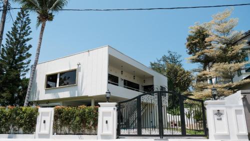Butterworth House | The NINE MANSION