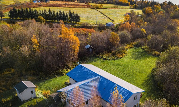 Kachemak House | The North Star House; sweeping ocean & mountain views, close to town and harbor