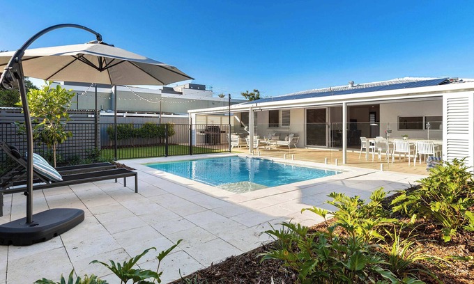 Warana House | The Oceanic Summary:
