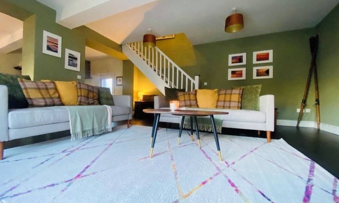 Enniskillen House | The Old Boathouse, Lakeside Retreat with superb lough views , for 8 people.