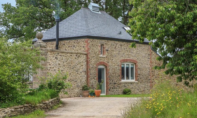 Broadwoodkelly House | The Old Laundry