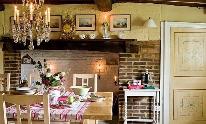 Brasted Bed & Breakfast | The Old Manor House B & B