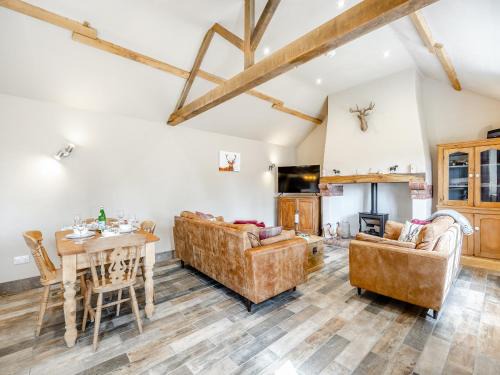 Alford House | The Old Stables