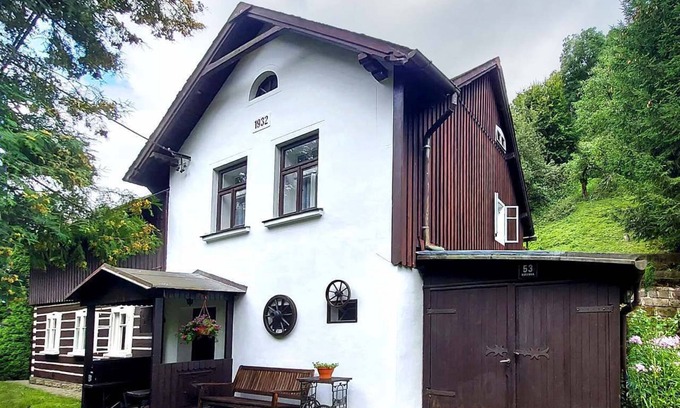 Ceska Metuje Cottage | The Old Sudeten Cottage