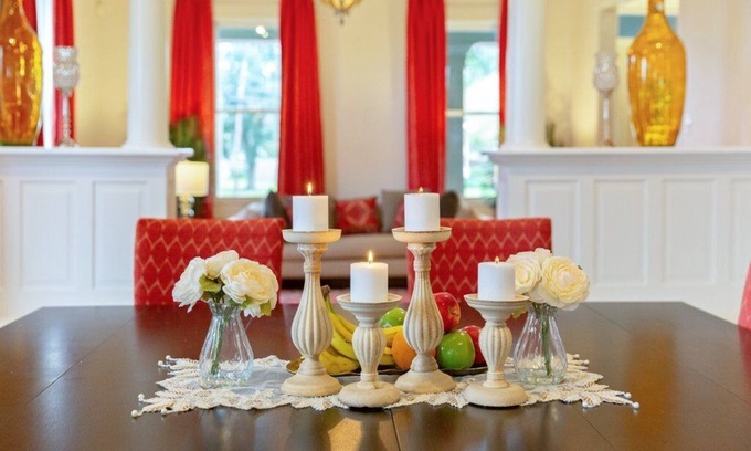 Lake Charles House | The Onyx Bungalow