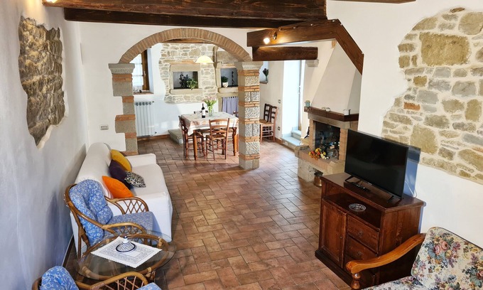 Moggiana Apartment | THE OVENS - BEAUTIFUL RUSTIC TUSCAN