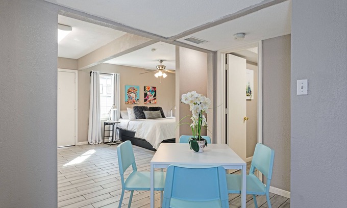 MacGregor Apartment | The Palm Flats 09! Zoo! Museums! Medical Center!